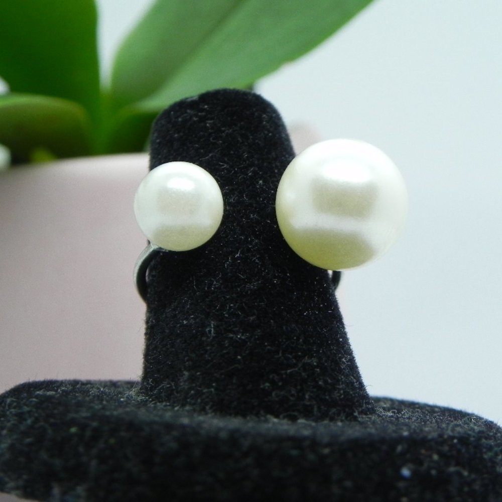 Two Pearls Open Ring